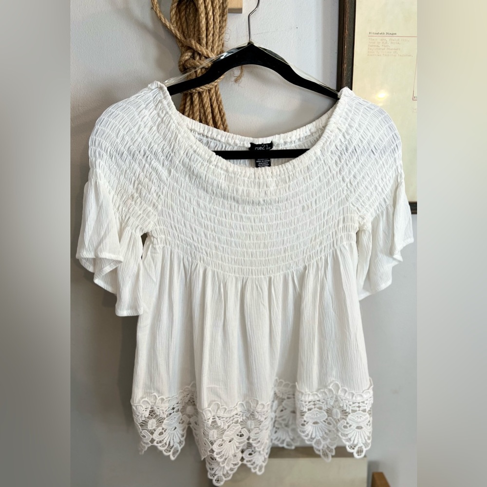 RUE 21 Stretch Cropped Blouse